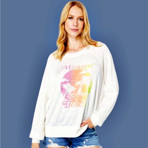 Wildfox Tops - NWT Wildfox Miramar Beach Sommers Sweatshirt